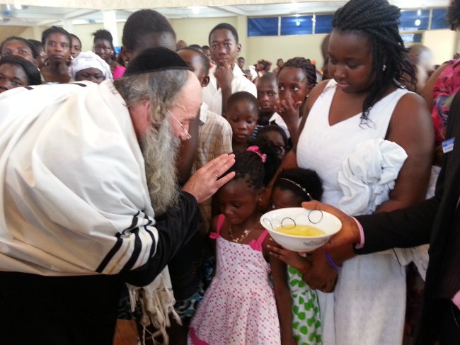 ../previews/062-AFRIKA-1-2013 356.jpg.medium.jpeg