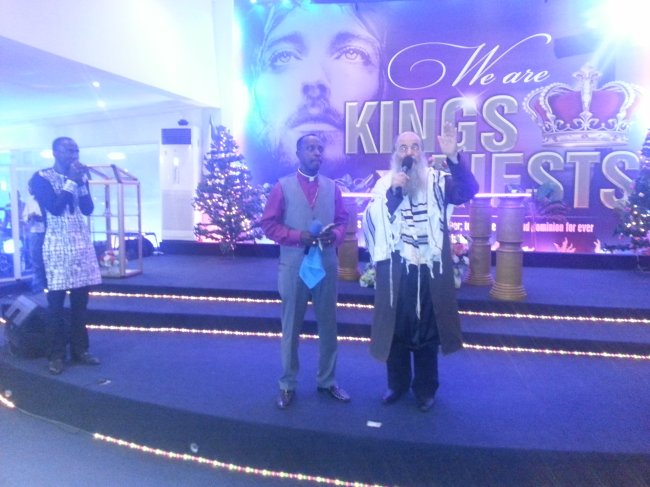 ../previews/080-AFRIKA-1-2013 877.jpg.medium.jpeg